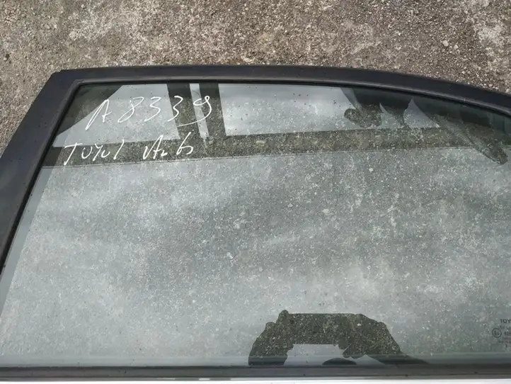Toyota Avensis T250 (2006 - 2009) Стекло задней двери — фото 1