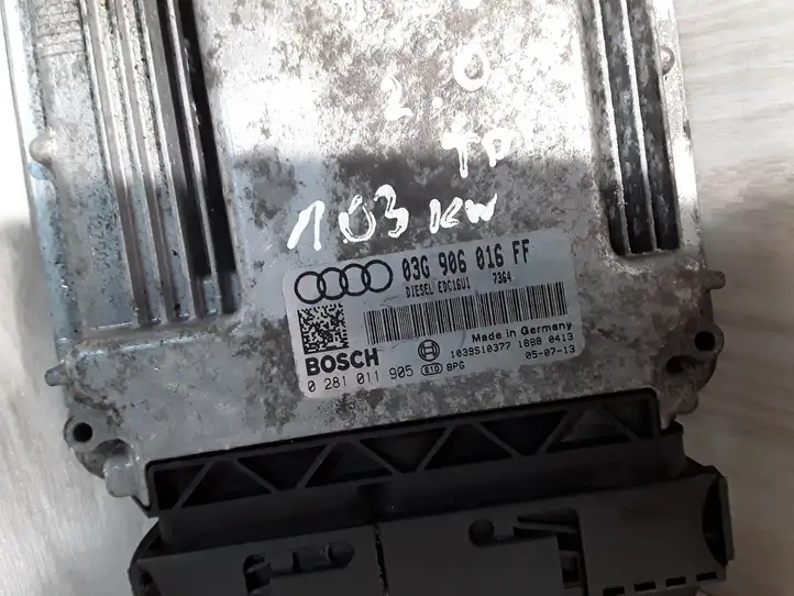 Audi A3/S3 8P (2003 - 2005) 0281011905 Блок управления двигателем (ЭБУ) — фото 3