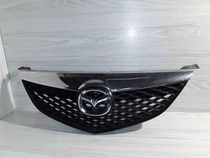 Mazda 6 (2002 - 2005) Верхняя решетка радиатора — фото 1