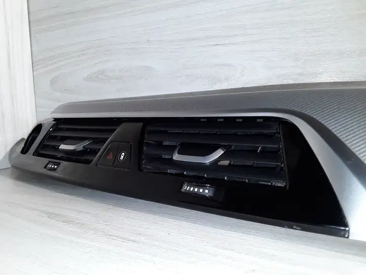 BMW M5 F90 (2017 - 2019) 709084 Отделка внутренней панели салона — фото 3