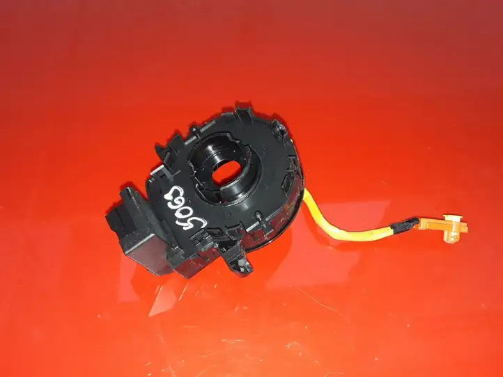 Toyota Auris 150 (2006 - 2012) X35R994347 Контактное кольцо SRS — фото 2