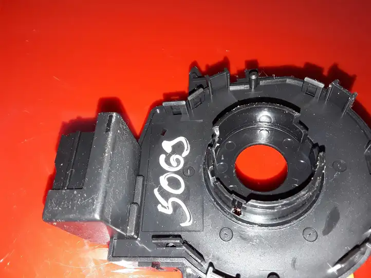 Toyota Auris 150 (2006 - 2012) X35R994347 Контактное кольцо SRS — фото 3