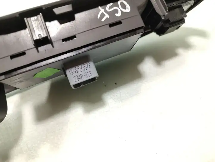 Volkswagen Golf V (2003 - 2009) 1K4959857B Блок кнопок стеклоподъемников — фото 7
