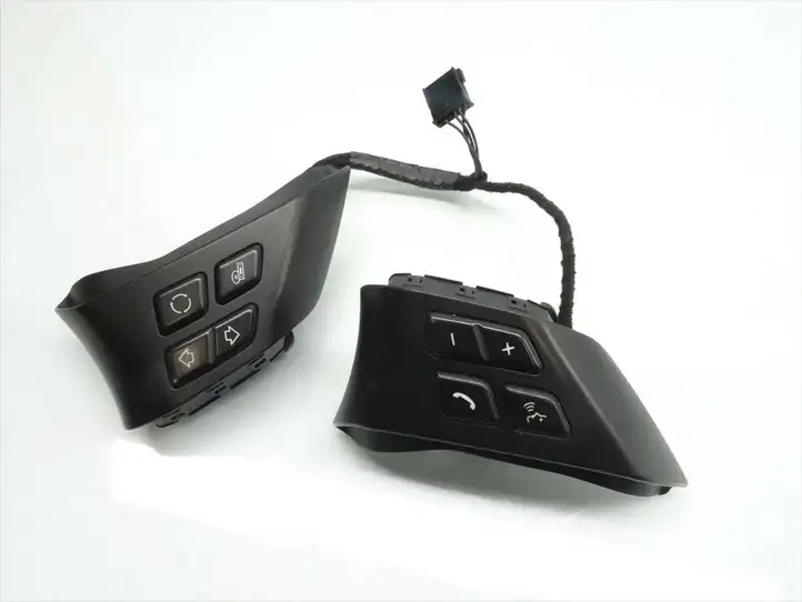 BMW 3 E90 E91 (2005 - 2012) 6764547 Кнопки на рулевом колесе — фото 1