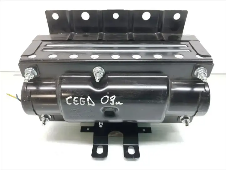 Kia Ceed (2006 - 2010) 84530-1H900 Подушка безопасности пассажира — фото 2