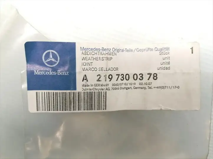Mercedes-Benz CLS C219 (2003 - 2011) A2197300378 Уплотнитель кузова — фото 5