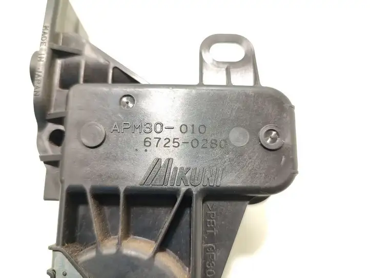 Mitsubishi L200 (2006 - 2014) APM30-010 Педаль акселератора — фото 5
