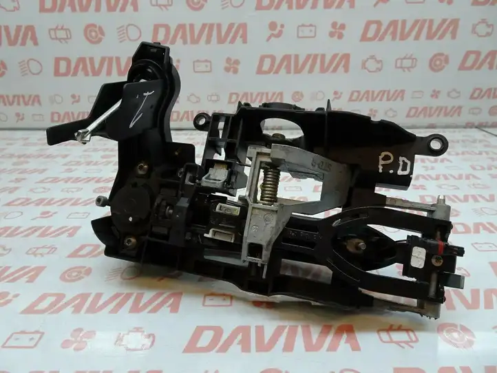 BMW 7 F01 (2008 - 2016) 7187226 Крепление наружной ручки передней двери — фото 6
