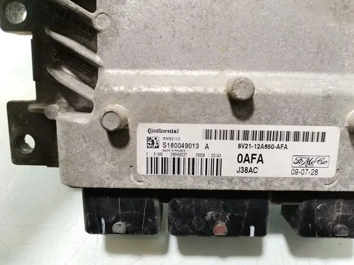 Ford Fiesta (2009 - 2012) 8V21-12A650-AFA Блок управления двигателем (ЭБУ) — фото 4