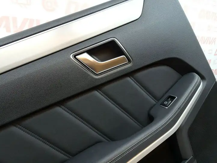 Mercedes-Benz E A207 (2010 - 2017) 2127300970 Обшивка задней двери — фото 2