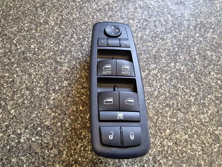 Dodge Durango (2013 - ) Блок кнопок стеклоподъемников — фото 3