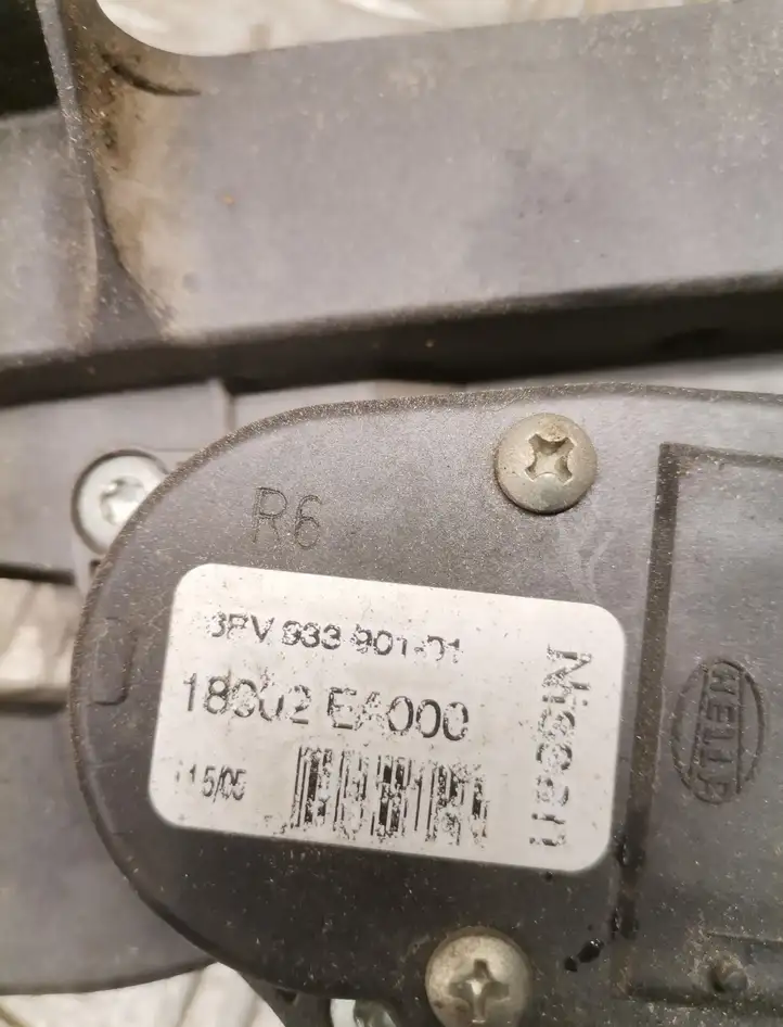 Nissan Pathfinder R51 (2005 - 2012) Педаль акселератора — фото 3