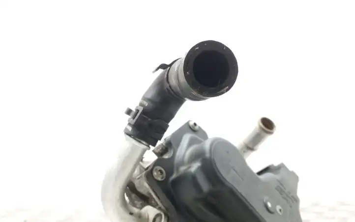 Skoda Octavia Mk3 (5E) (2013 - 2019) 04L131501S Клапан EGR — фото 2