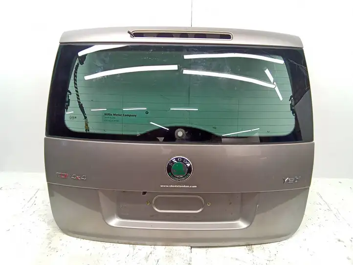 Skoda Yeti (5L) (2009 - 2012) Крышка багажника — фото 1