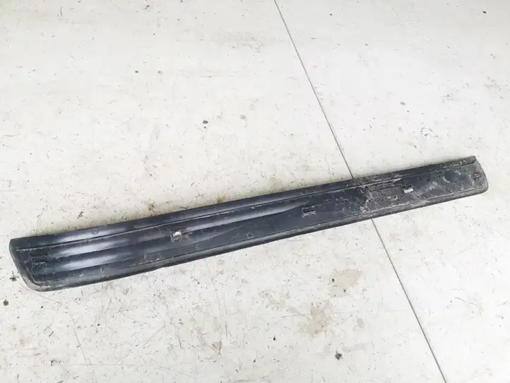 BMW 5 E60 E61 (2004 - 2010) 51477034303 Внутренняя отделка переднего порога — фото 2