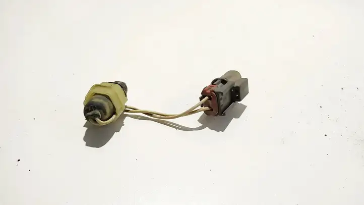 Nissan Navara D40 (2004 - 2015) Датчик заднего хода — фото 3