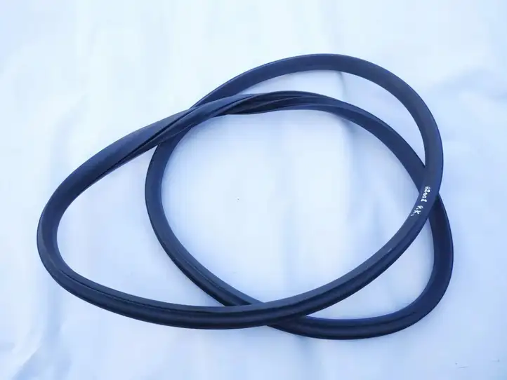 Jaguar I-Pace (2018 - ) j9d320708a Уплотнитель передней двери — фото 3