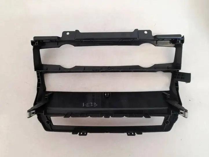 BMW X5M E70 (2010 - 2013) 5145716179704 Прочие детали салона — фото 3