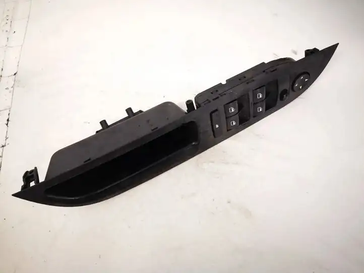 BMW 5 E60 E61 (2004 - 2010) 912211001 Блок кнопок стеклоподъемников — фото 1
