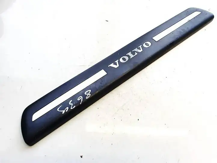 Volvo V50 (2004 - 2008) Внутренняя отделка переднего порога — фото 2
