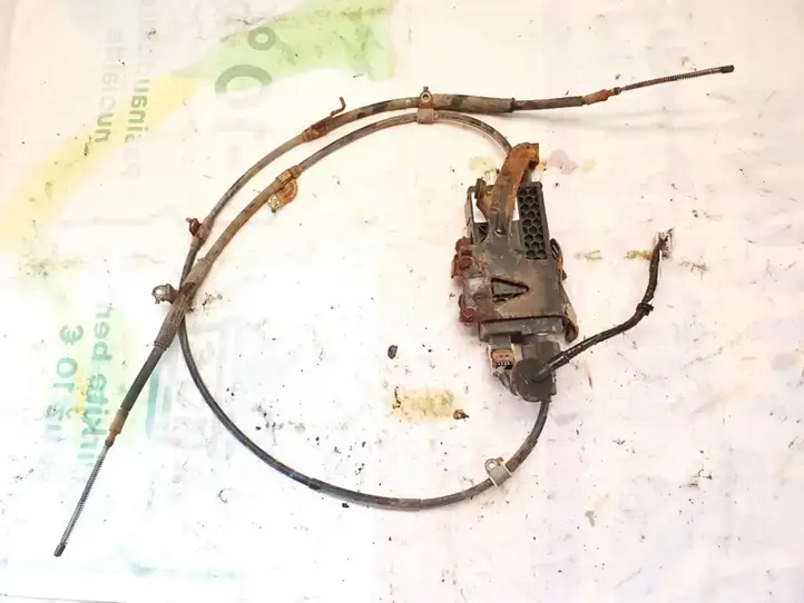 Subaru Legacy (2009 - 2013) 10220201784 Колодки ручного тормоза — фото 1
