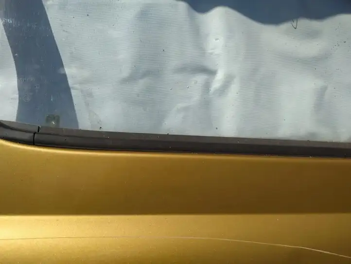 Toyota Yaris (1999 - 2003) Накладка стекла передней двери — фото 2
