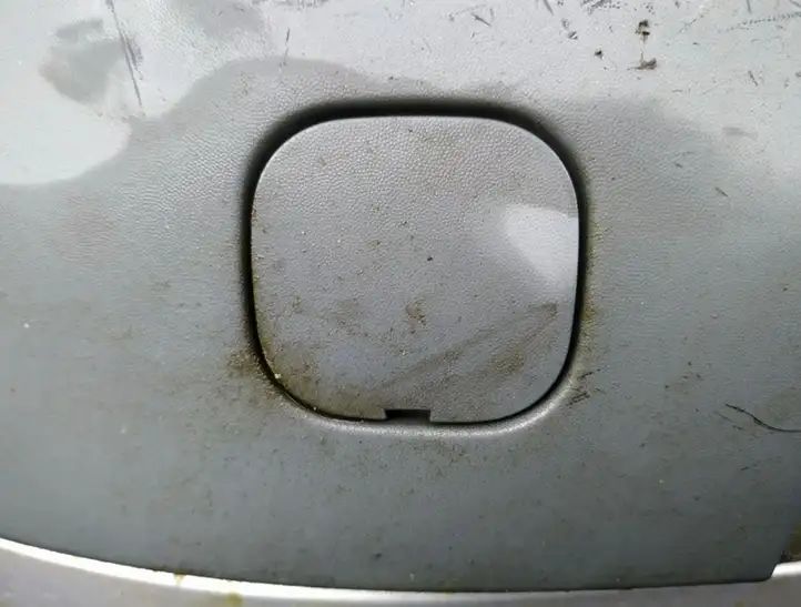 Renault Scenic II - Grand scenic II (2006 - 2009) Заглушка буксировочной петли бампера — фото 1