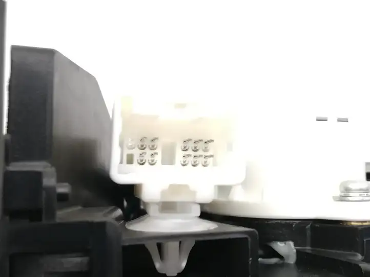 Toyota Prius (XW30)   75C583 Рычаг переключения передач