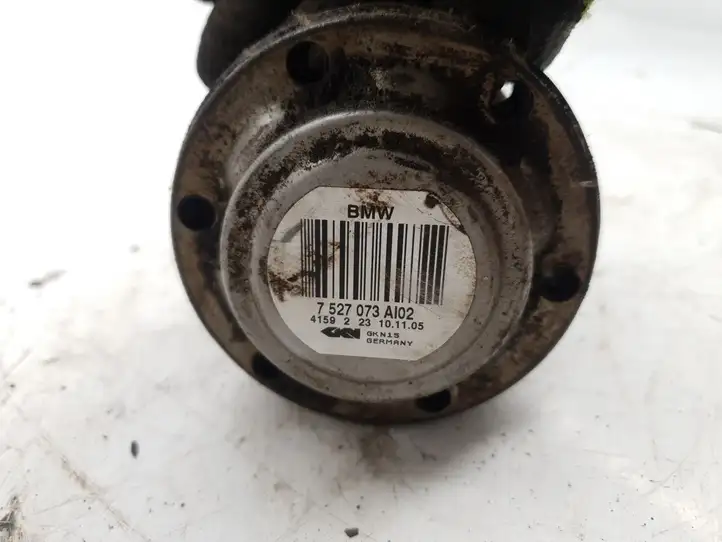 BMW 3 E90 E91 (2005 - 2012)  7527073 Задняя полуось
