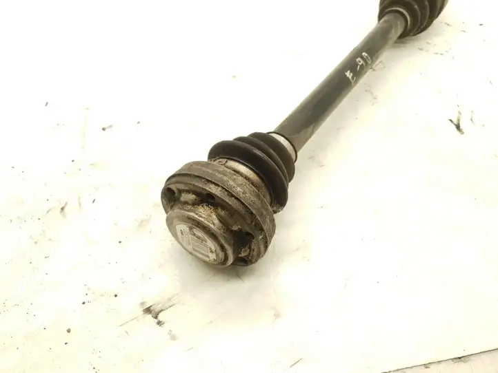 BMW 3 E90 E91 (2005 - 2012)  7527073 Задняя полуось