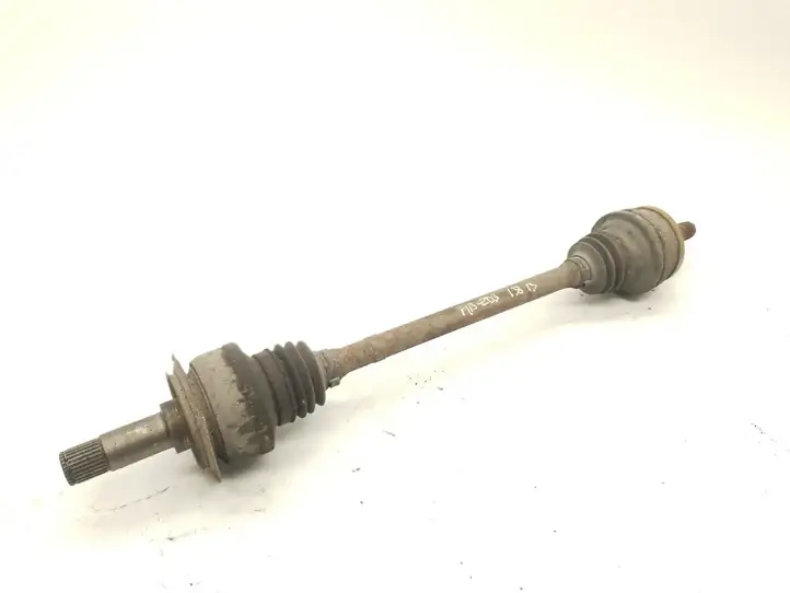 Mercedes-Benz C W203   A211357 Задняя полуось