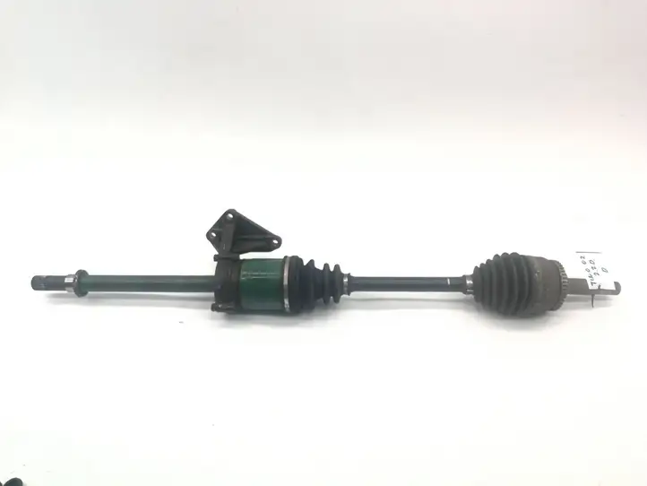 Nissan Almera (2000 - 2003)   Передняя полуось