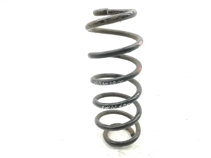 Toyota Verso (2009 - 2012)   Пружина