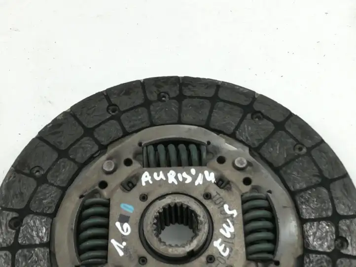 Toyota Auris E180 (2012 - 2018)   Диск сцепления