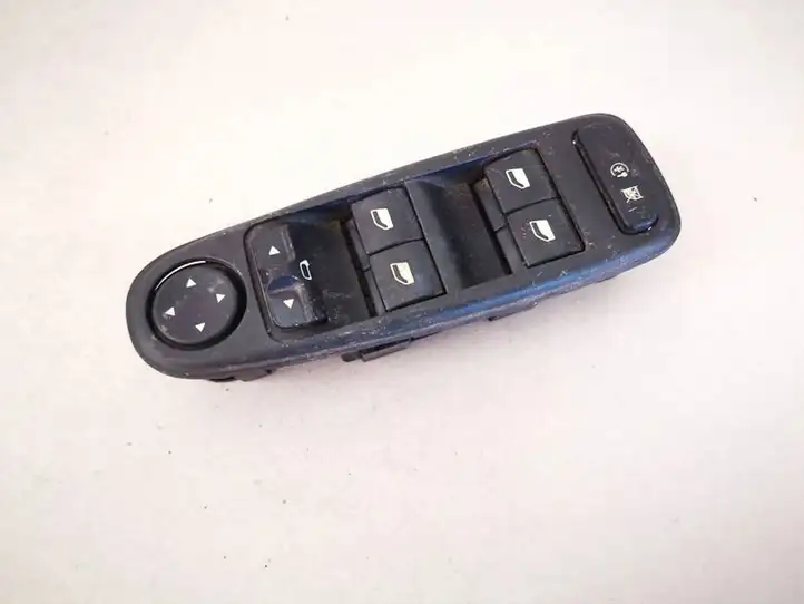 Citroen C4 I Picasso (2006 - 2013) 96639382ZD Накладка кнопки стеклоподъемника — фото 2