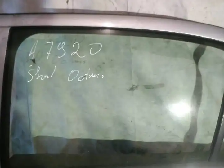 Skoda Octavia Mk2 (1Z) (2004 - 2013) Стекло задней двери — фото 2