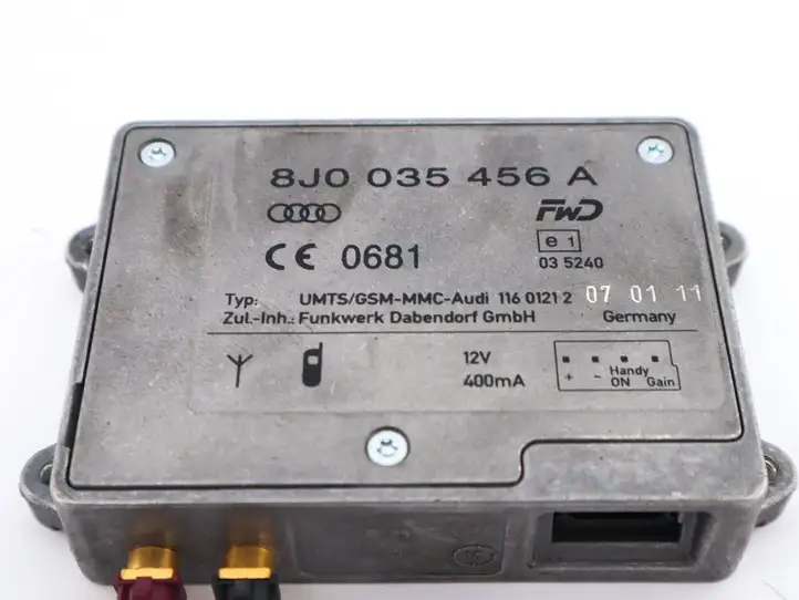 Audi A6 S6 C6 4F (2008 - 2011) 8J0035456A Усилитель антенны — фото 2