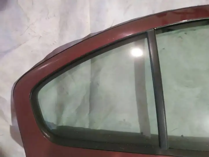 Skoda Octavia Mk2 (1Z) (2004 - 2013) Форточка двери — фото 2
