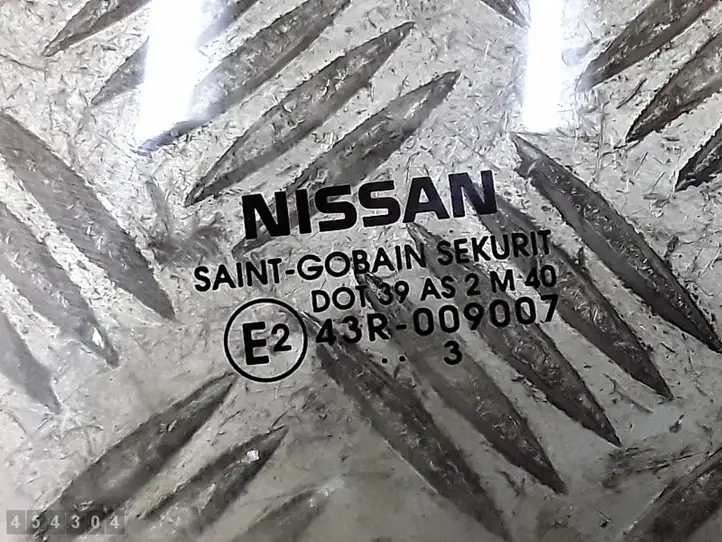 Nissan Leaf I (ZE0) (2010 - 2017) e243r009007 Стекло передней двери — фото 3