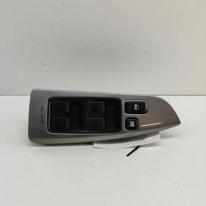 Toyota Land Cruiser (J120) (2002 - 2009) 8404060051 Блок кнопок стеклоподъемников — фото 1