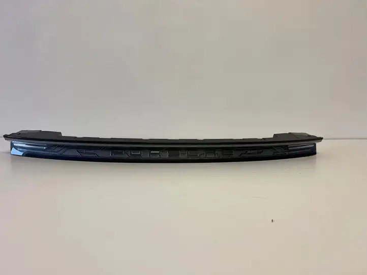 Porsche Taycan 9J1 (2019 - ) 9JA945082F Задний фонарь в крышке багажника — фото 1