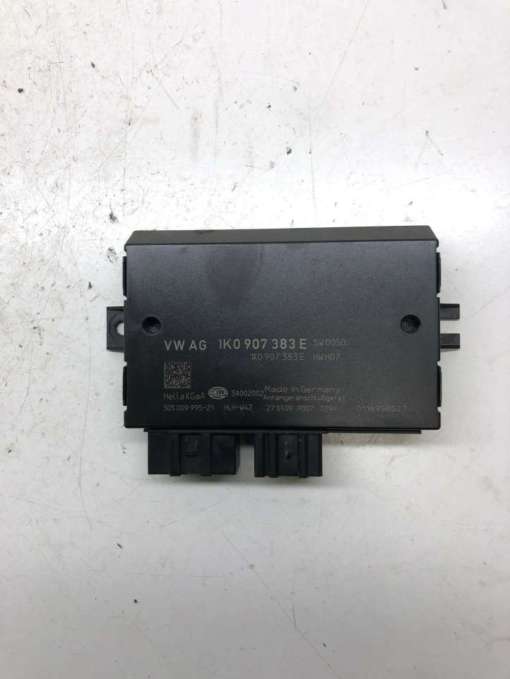 Volkswagen PASSAT B6 (2005 - 2010)  1K0907383E Блок управления крюка для прицепа