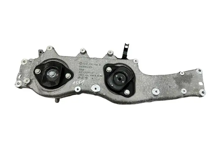 Volkswagen Up (2011 - ) 12E199173C Кронштейн двигателя — фото 2