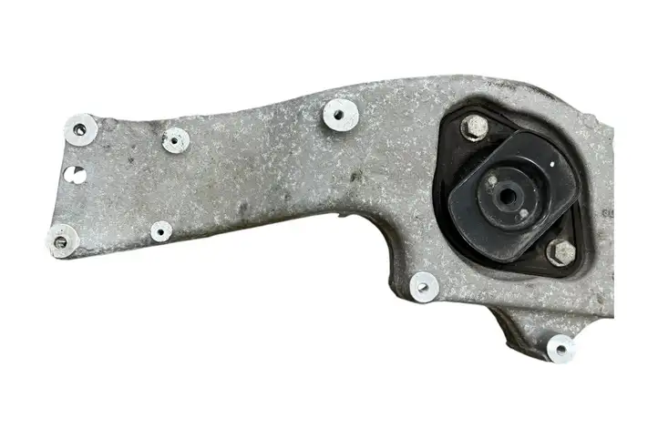 Volkswagen Up (2011 - ) 12E199173C Кронштейн двигателя — фото 6