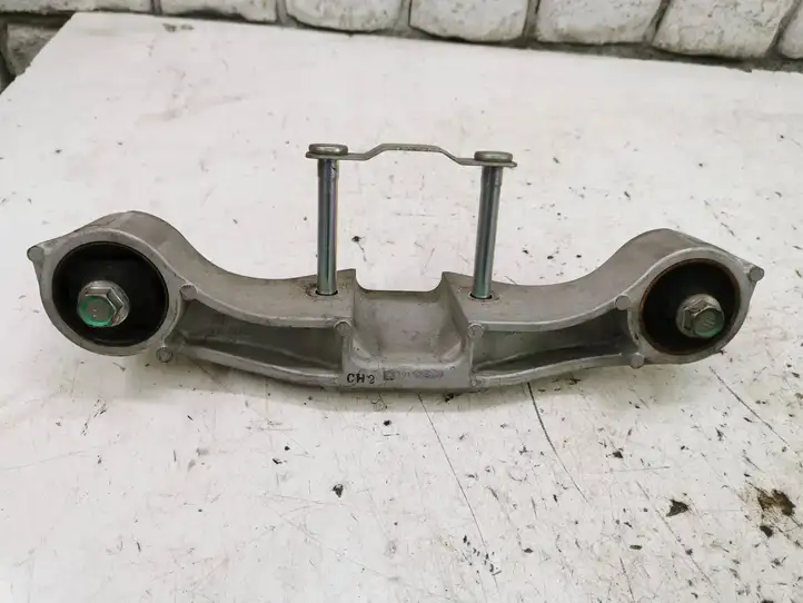 Subaru Impreza V (2016 - 2023) 1911053070 Кронштейн заднего редуктора — фото 1