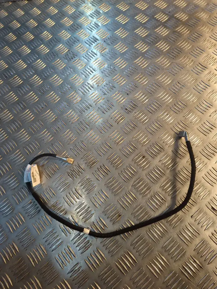 Mercedes-Benz C W204 (2007 - 2014) A2045405609 Проводка CD-чейнджера — фото 1