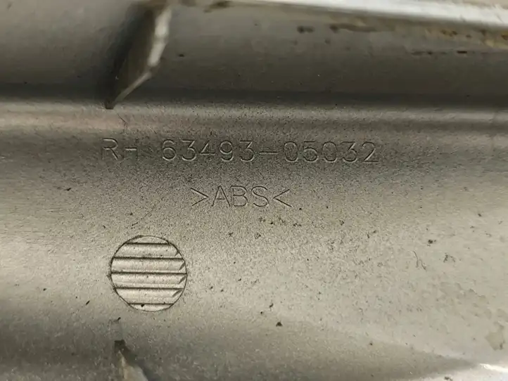 Toyota Avensis T250 (2006 - 2009) 6349305032 Крышка рейлинга — фото 2