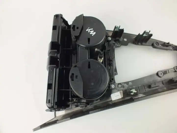 BMW M6 F06/F12/F13 (2012 - 2018) 8052364 Другая деталь консоли (туннеля) — фото 2