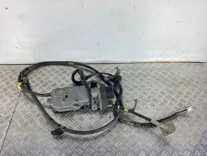 Lexus GS 250 300 350 300h 450h (2015 - 2020) 4631030010 Механизм ручного тормоза (в салоне) — фото 3