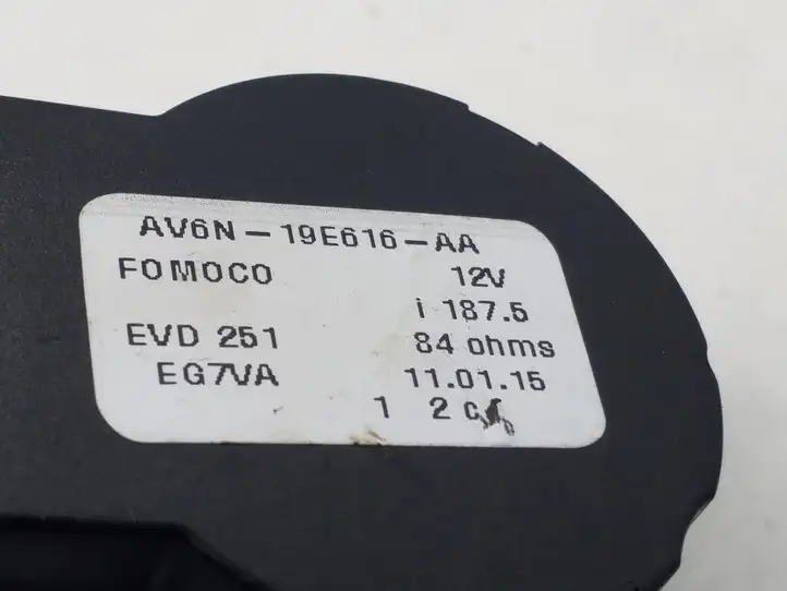 Ford Focus (2011 - 2015) AV6N19E616AA Двигатель задвижки потока воздуха — фото 3